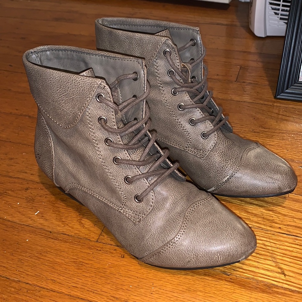 Light brown faux leather booties